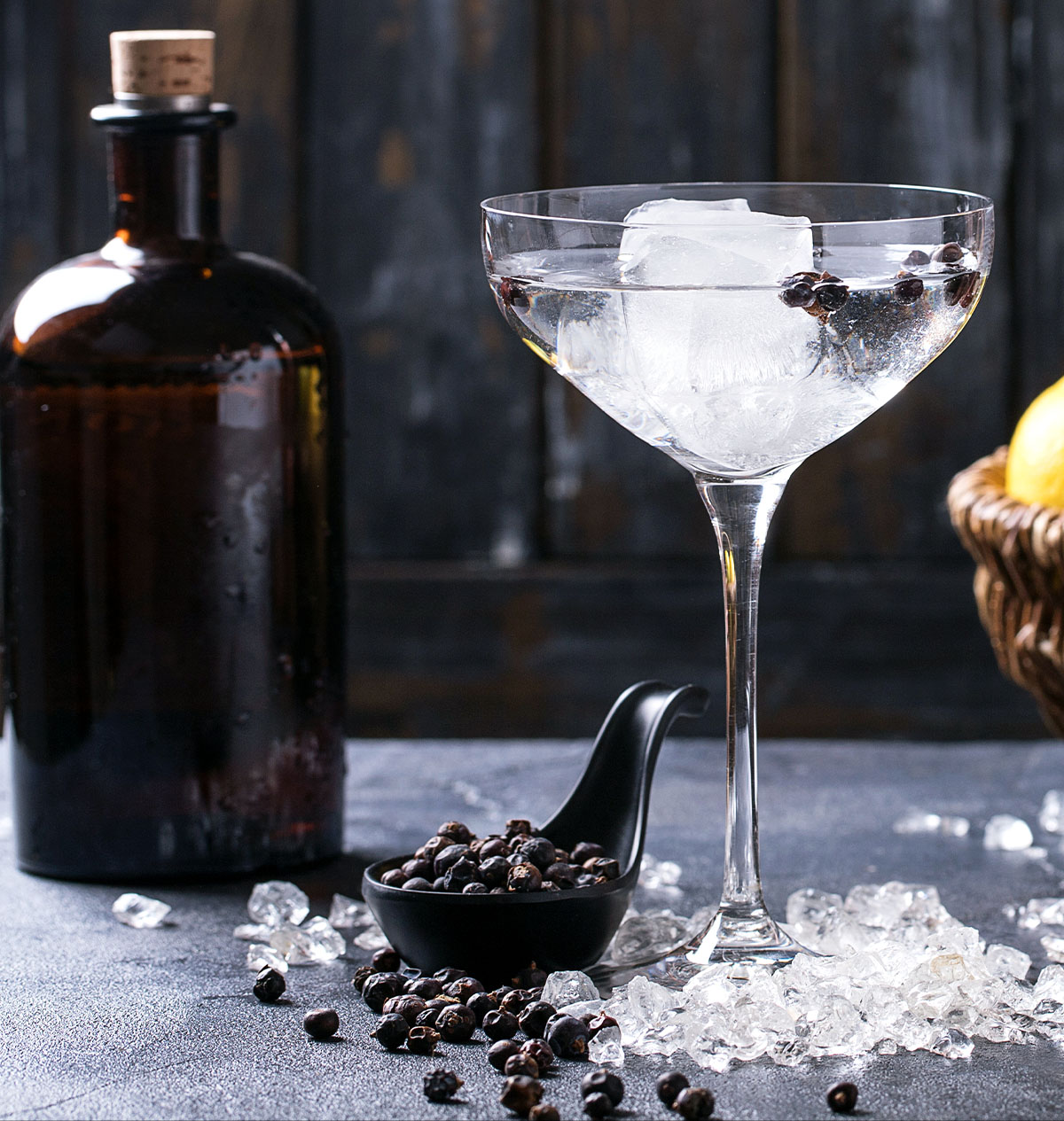 Storia e produzione dei distillati: Gin · White Angel Dannys